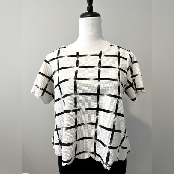 scallop detailed crop T shirt - Picture 1 of 2